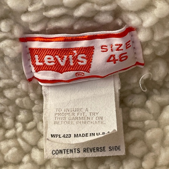 Levi's Denim Jacket with Cream Sherpa Lining - Picture 3 of 3